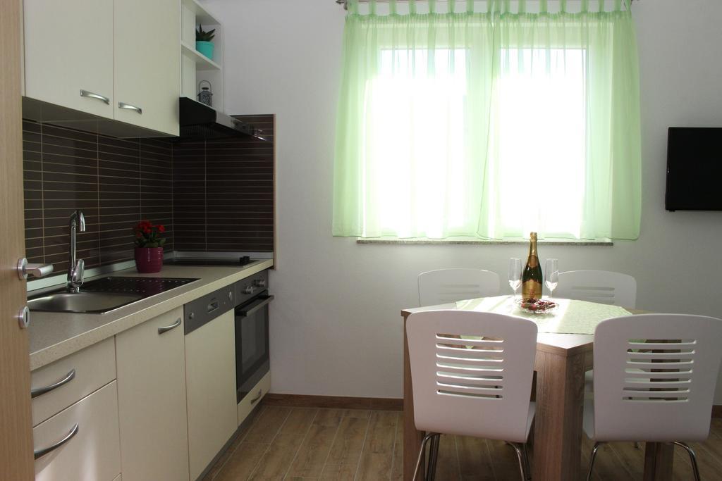 Smart Apartments Brodarica  Exterior photo